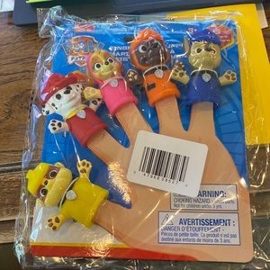 Paw Patrol finger bath puppets